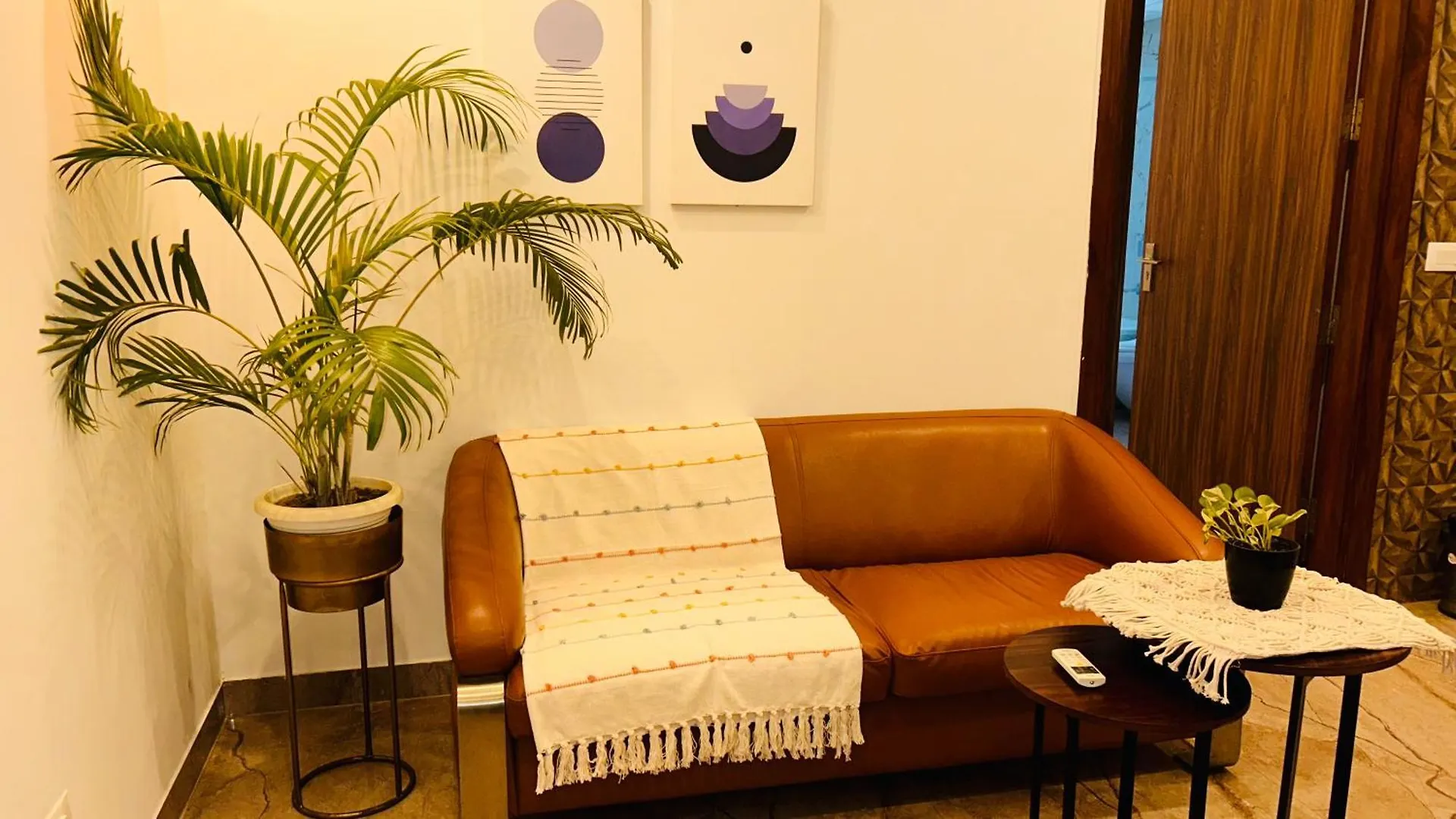 Liv Regalia Suites - Medanta Hospital, Sector 39, Gurgaon