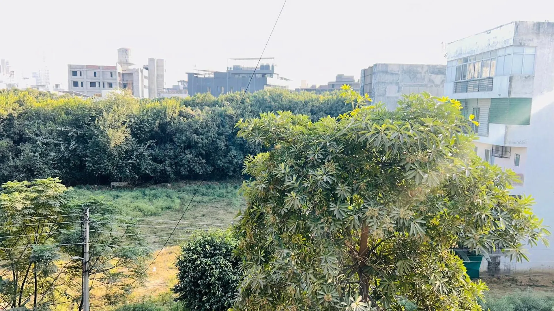 Liv Regalia Suites - Medanta Hospital, Sector 39, Gurgaon 3*,  India